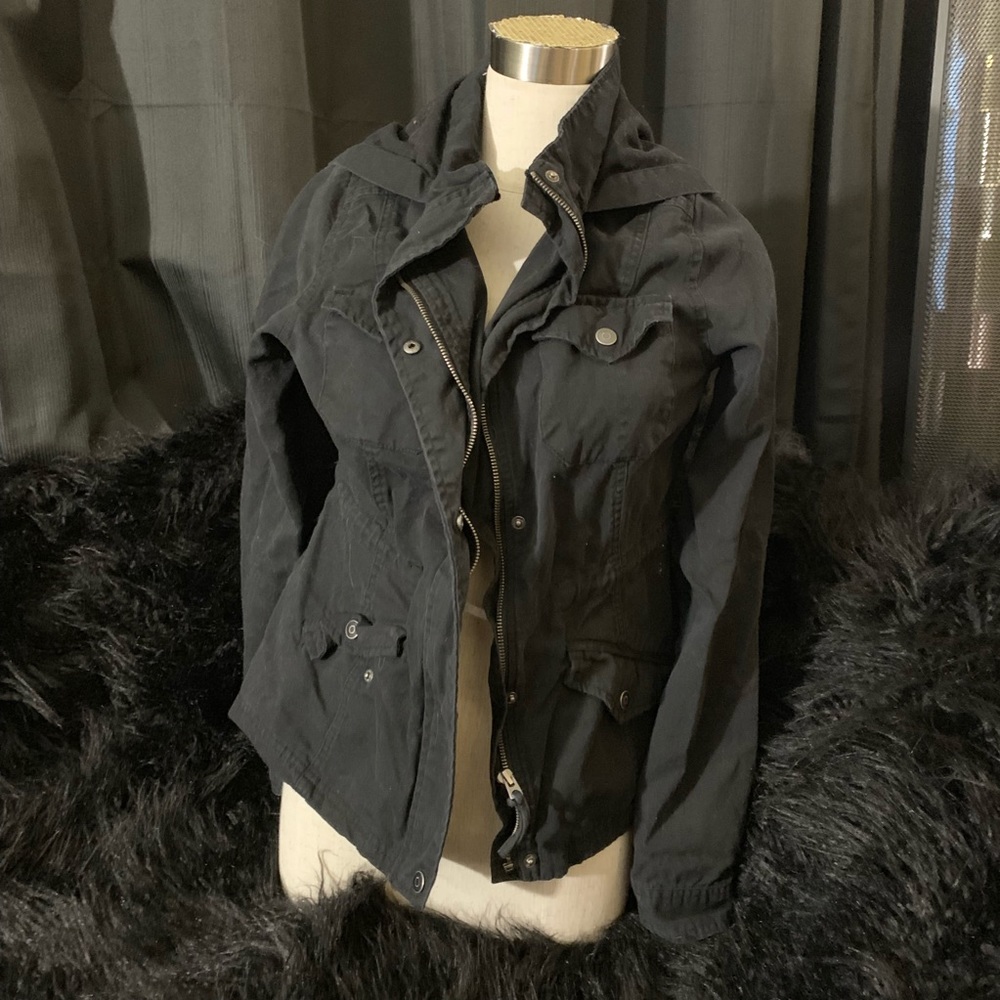 Spring Jacket - Picture 2 of 3